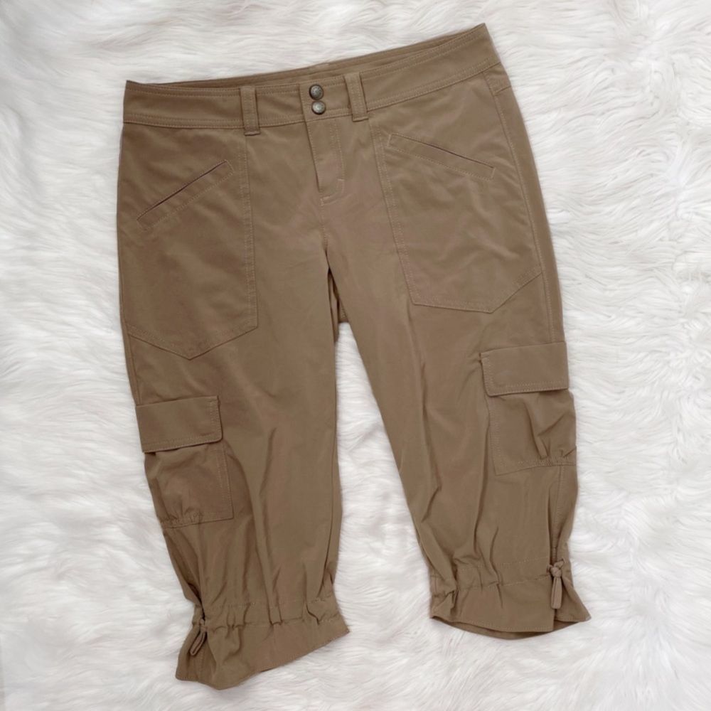 ATHLETA Tan Cropped Dipper Athletic Capri Pants